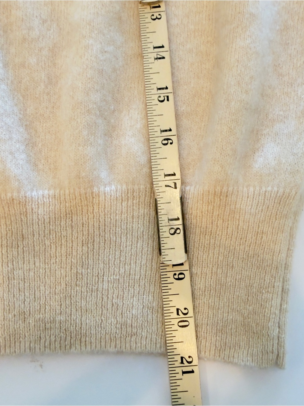 CRUSH 100% Cashmere Balloon Sleeve Neutral V-Neck Sweater Size M - Picture 10 of 11